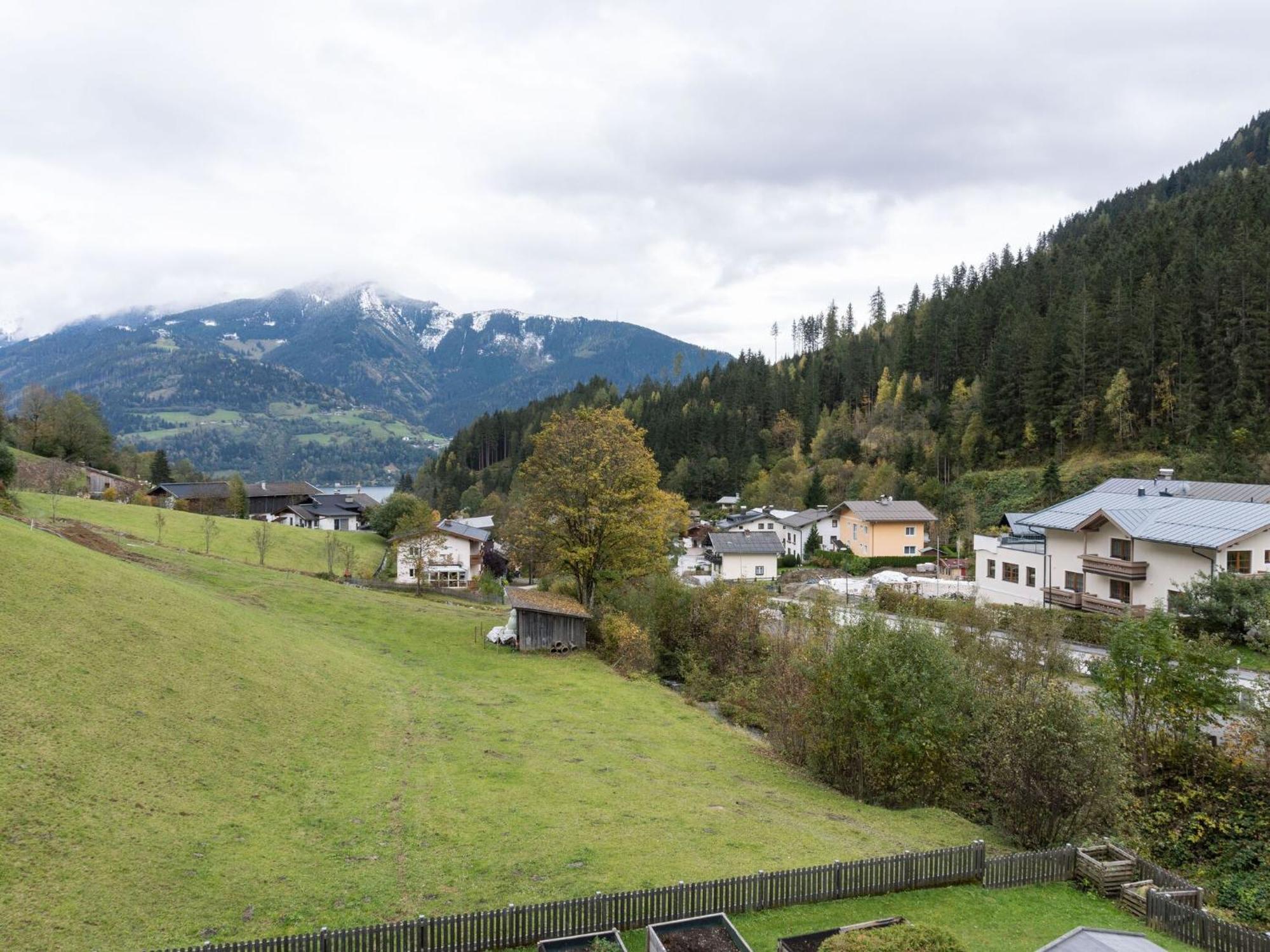 Beautiful Apartment In Zell Am See Near Ski Area Екстер'єр фото