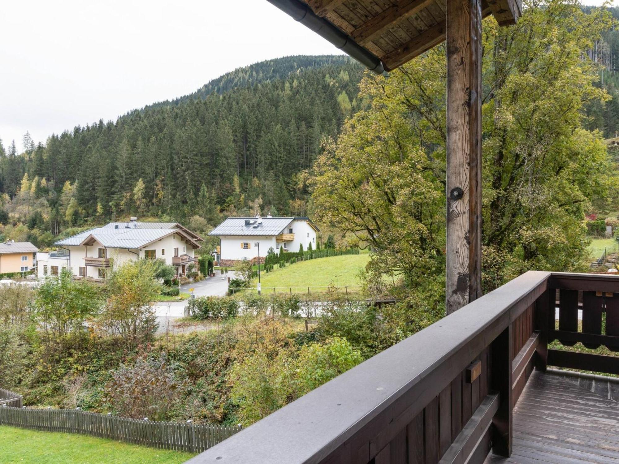 Beautiful Apartment In Zell Am See Near Ski Area Екстер'єр фото